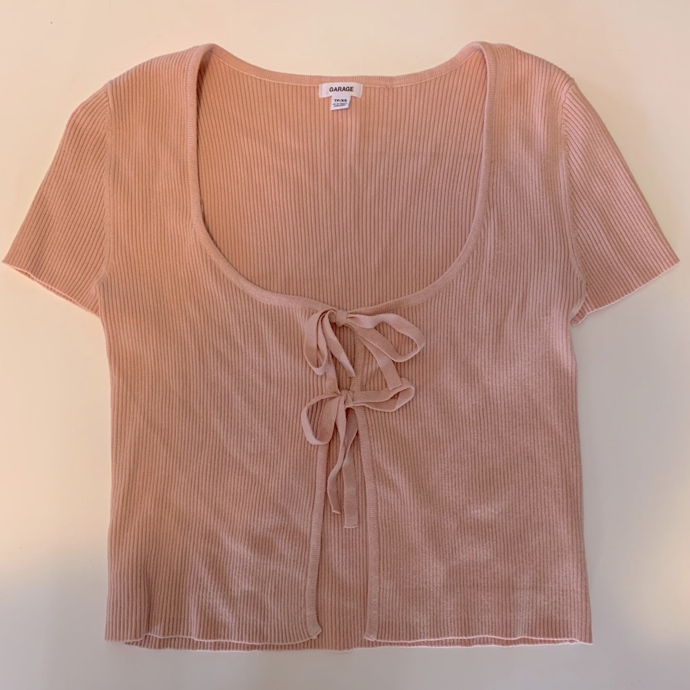 Tie-front short sleeve cardi
